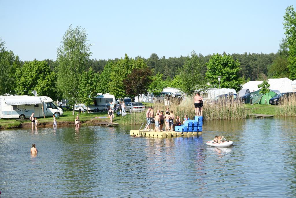 Ferien-& Erlebnispark Ploetzky Schönebeck Εξωτερικό φωτογραφία